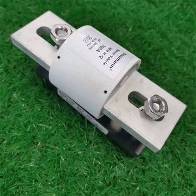 รถยนต์ไฟฟ้า AC100ka ฟิวส์ความจุทำลายสูง ได้รับการรับรองจาก TUV