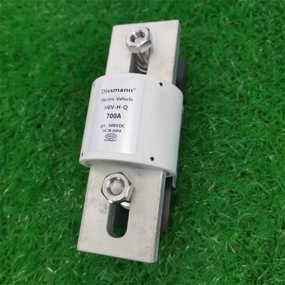 รถยนต์ไฟฟ้า AC100ka ฟิวส์ความจุทำลายสูง ได้รับการรับรองจาก TUV