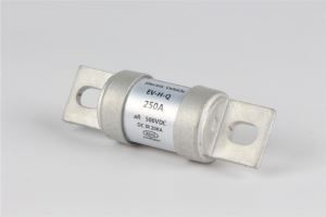 เซมิคอนดักเตอร์ DC1000V ฟิวส์โมดูลการชาร์จ EV ที่เชื่อถือได้แรงดันสูง