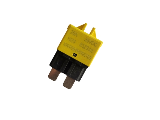 ฟิวส์ใบมีดเบรกเกอร์แบบรีเซ็ตได้ไนลอน 28VDC ฟิวส์ใบมีดขนาดเล็กที่สามารถตั้งค่าใหม่ได้