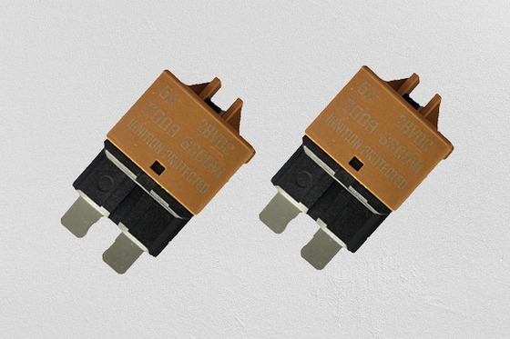 ฟิวส์ใบมีดตัดวงจรไฟฟ้าแรงต่ำที่สามารถตั้งค่าใหม่ได้ 5A SAE J1284 Standard